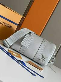 Picture of Louis Vuitton Mens Bags _SKUfw119444263fw
